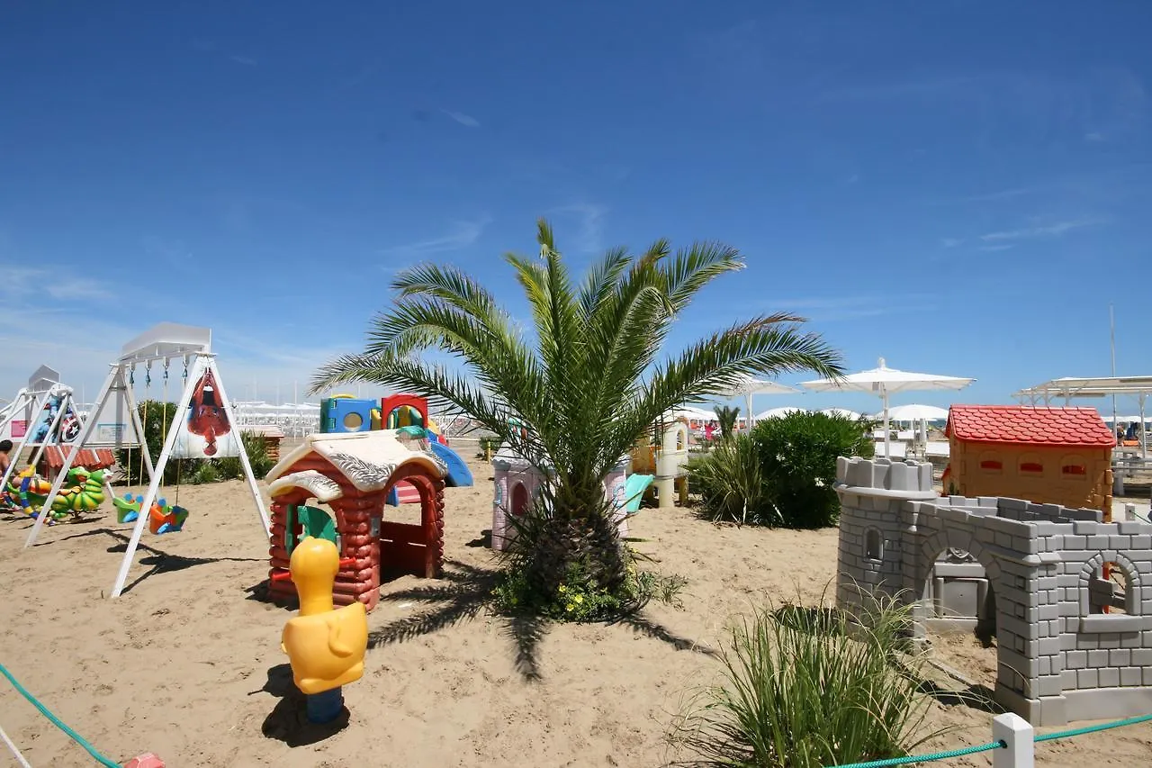 **  Beach Hotel Clerice Rimini Italien